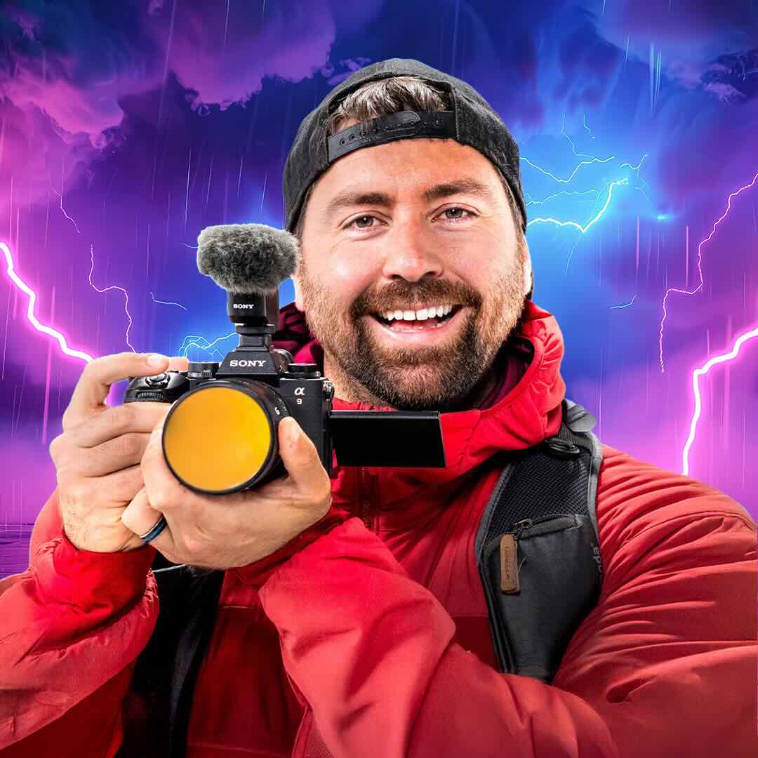 Jeven Dovey headshot