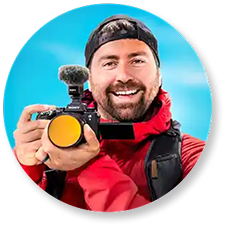 Jeven Dovey - Award-winning filmmaker and YouTuber with 2M+ subscribers